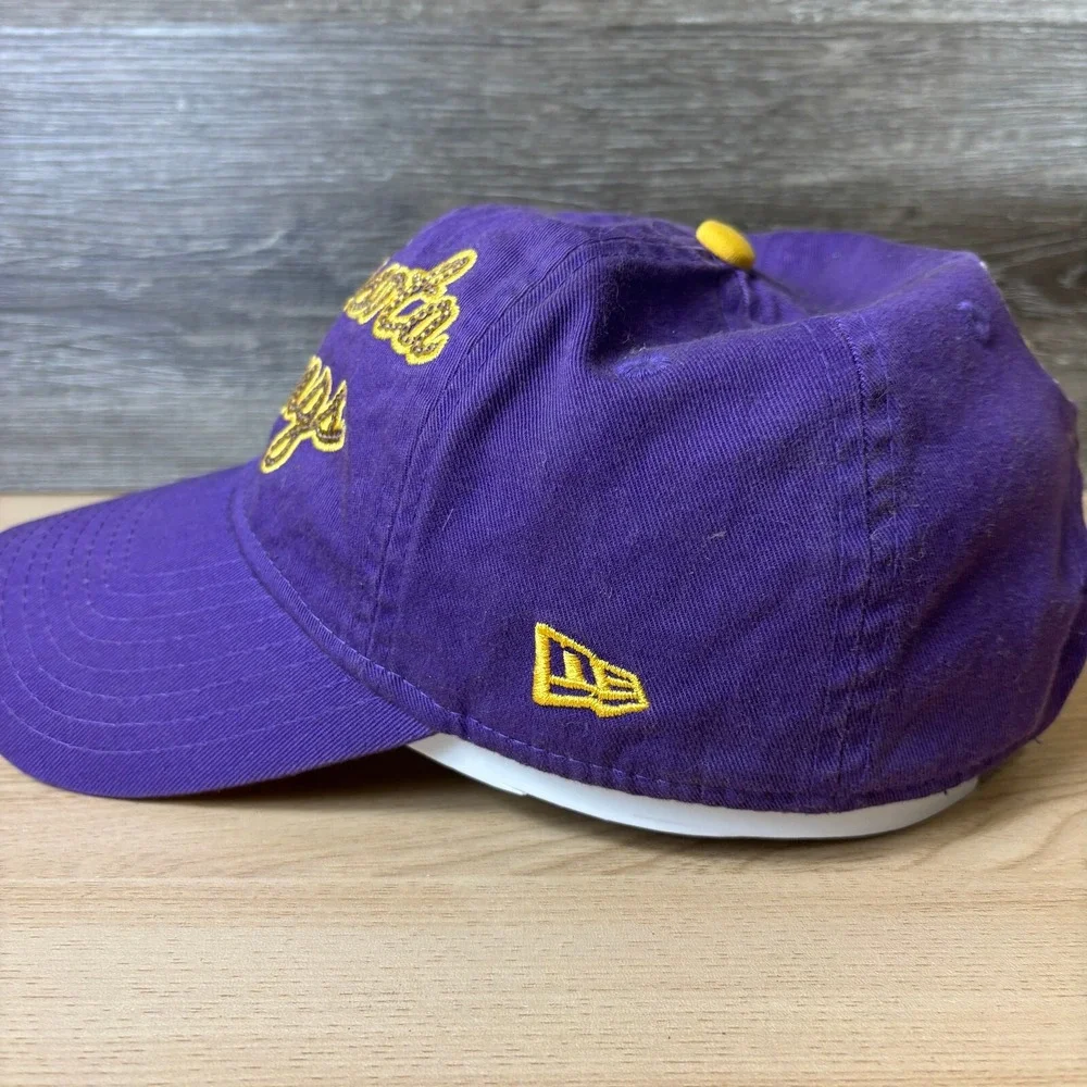 Minnesota Vikings Hat Cap Strap Back Womens Purple NFL Football New Era Ladies